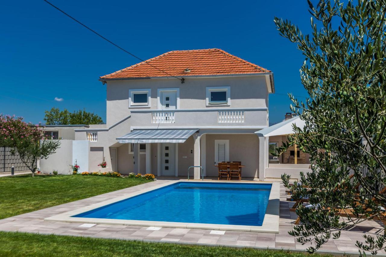 Kristina Holiday Home With Private Swimmingpool Visocane Buitenkant foto