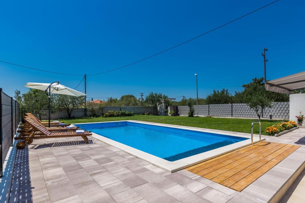 Kristina Holiday Home With Private Swimmingpool Visocane Buitenkant foto