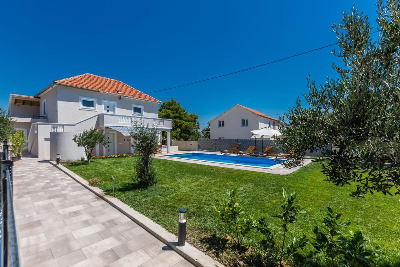 Kristina Holiday Home With Private Swimmingpool Visocane Buitenkant foto