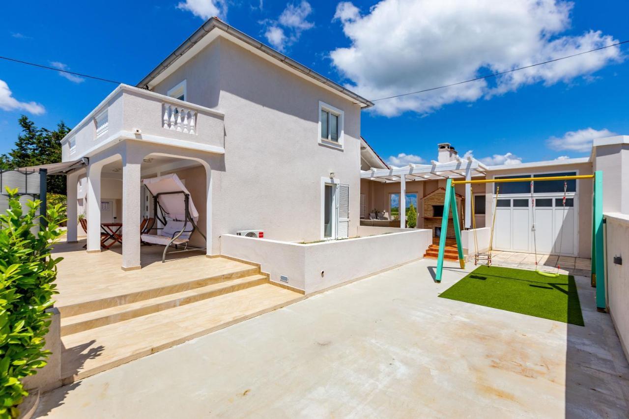 Kristina Holiday Home With Private Swimmingpool Visocane Buitenkant foto